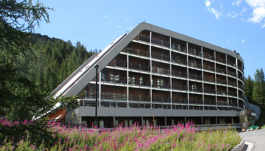 House Cervinia Apartments ブレウイル・チェルヴィナイア エクステリア 写真